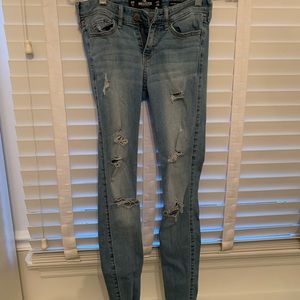 Hollister 00R light-wash ripped jeans